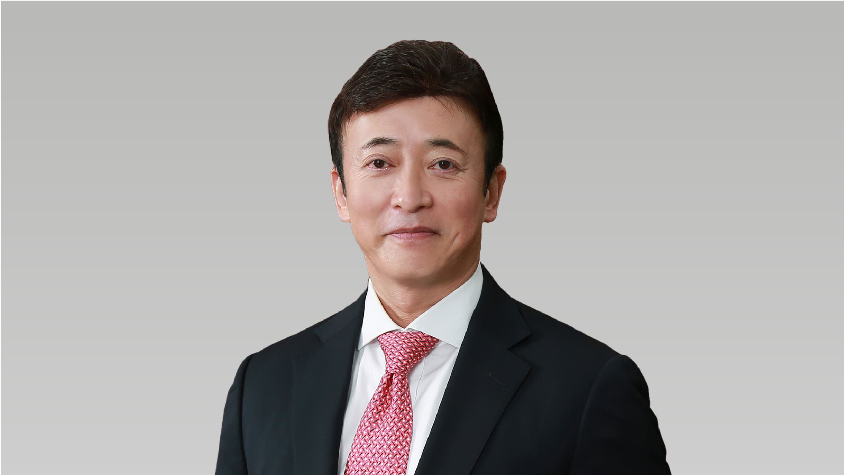 代表取締役社長　荒木直義
